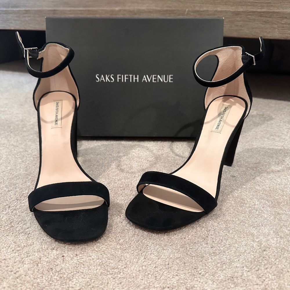 Brooke sandals